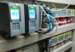 WHAT IS PROGRAMMABLE LOGIC CONTROLLER (PLC)?